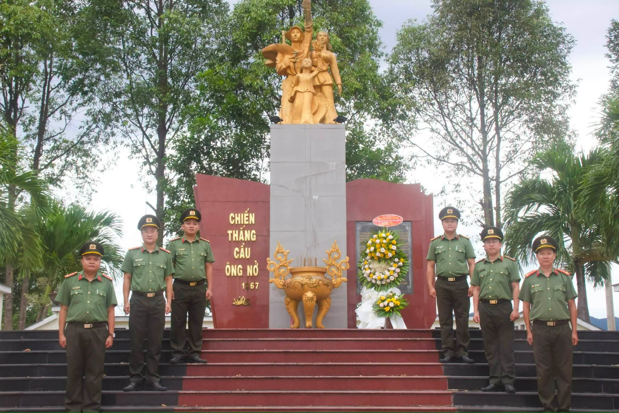 anh tin bai